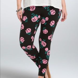 Torrid 3X Rose Print Leggings